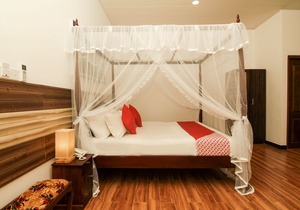 Clove Transit Hotel