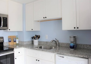 Coastal Condo with Pool at Wells Beach