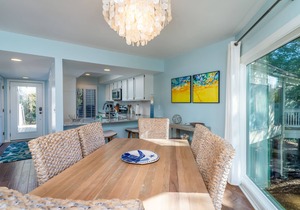 Coastal luxury at 774 Spinnaker-charming 2-BR villa in Seabrook Island, steps from beach and golf.