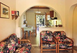Cochelli Villas (Lower Floor)