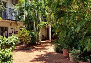 Coconut Grove Holiday Apartments