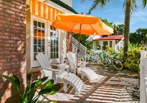 Coconut Inn Pass-a-Grille Beach
