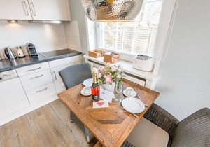 Coherent. Garden. Close to the beach. - House Friesische Straße