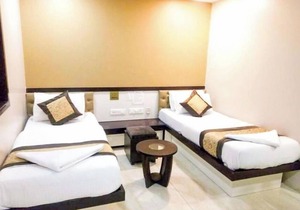 Colaba Suites - Near Taj Hotel