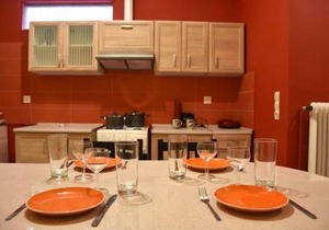 Colourful Apartment in AthensCity 1min from Subway