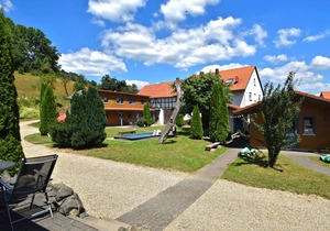 Combined group accommodation on a farm bordering on the Kellerwaldsteig