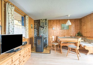 Comely Holiday Home in Güntersberge near Forest