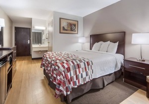 Comfort and Convenience! Pool, Free Parking, Near Union Pacific Museum