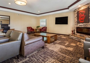 Comfort and Convenience! 3 Pet-Friendly Units, Free Breakfast and Free Parking!