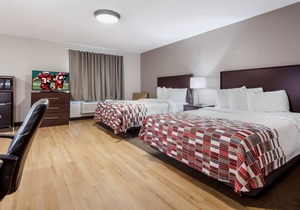 Comfort and Convenience! 3 Pet-Friendly Units, Free Breakfast and Free Parking!