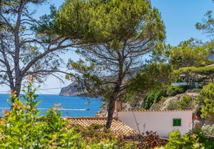 Comfort by the sea: Villa in San Telmo for 10 guests
