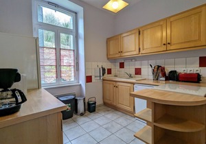 Comfortable 3-bedroom cottage by the Allier River