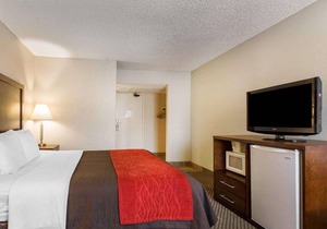 Comfort Inn & Suites Moreno Valley near March Air Reserve Base