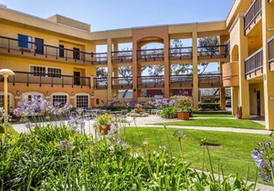 Comfort Inn & Suites San Francisco Airport North