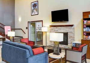 Comfort Suites Omaha
