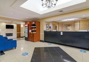 Comfort Suites Savannah North