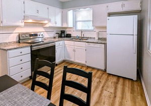 Comfortable and elegant 3BDR duplex, unit # 5