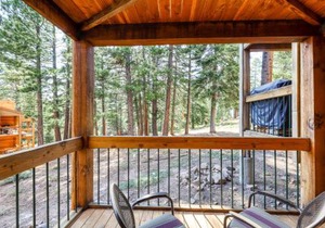 Comfortable and Functional Gold Bend Condo