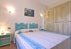 Comfortable apartment with sea view and balcony or terrace