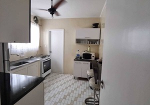 Comfortable apartment with parking, 190 meters from Enseada beach.