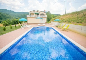 Comfortable apartment with a shared swimming pool for up to 4 persons