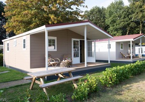 Comfortable bungalow with a terrace at the Bedafse Bergen
