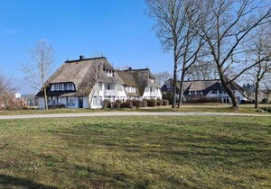 Comfortable country house on the lagoon in a quiet village and vacation complex - Das Landhaus