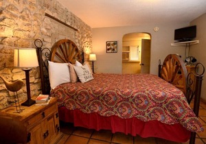Comfortable Charming Inn Room