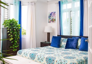 Comfortable, cozy, private bedroom in a lovely private residence