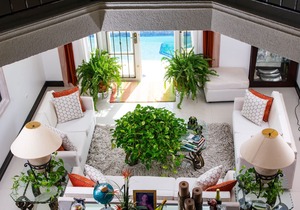 Comfortable, cozy, private bedroom in a lovely private residence