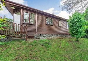 Comfortable lodge with one double with en suite shower, one twin and one single.