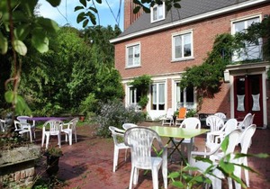 Comfortable Mansion in Doomkerke near Forest