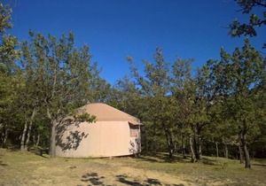 Comfortable wooden yurt 1-heated swimming pool