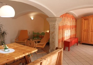 Comfy Apartment in Weißig with Garden