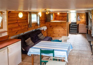 Comfy Houseboat in Florennes next to the Forest