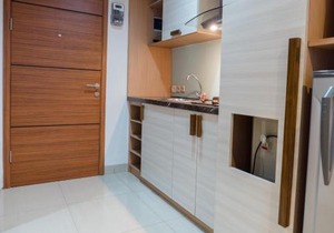 Comfy Studio At Dago Suites Apartment By Travelio