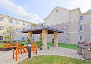Comfy Studio Only a Short Drive from City Center Philadelphia | 24 Hour Business Center + Fitness Center