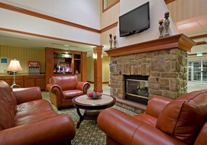Comfy Studio Only a Short Drive from City Center Philadelphia | 24 Hour Business Center + Fitness Center