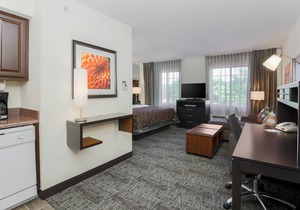 Comfy Studio Only a Short Drive from City Center Philadelphia | 24 Hour Business Center + Fitness Center