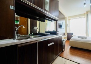 Comfy Studio Tifolia Apartment By Travelio
