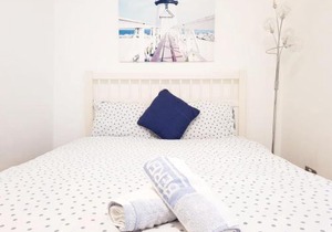 Commercial City Rooms