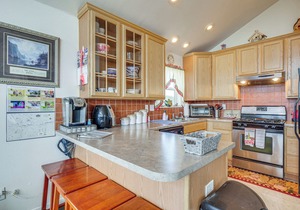 Como Retreat w/Mountain Views: Near Hiking Trails