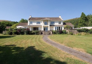 Compton House, COMPTON BISHOP