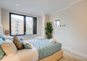 Concord Apartments Kew 1 Bedroom w\Parking
