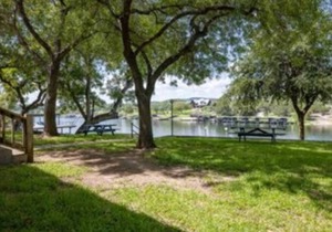 Condo 19, Beautiful Lake View