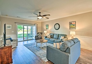 Condo with Patio and Pool Access about 2 Miles to Beaches