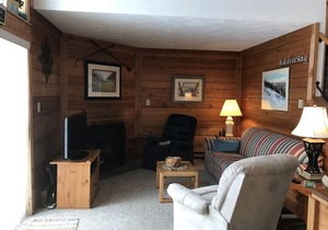 Contact Free Check in/out! Private Access! Work from Home Ready-Minutes to pool!