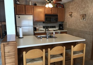 Contact Free Check in/out! Private Access! Work from Home Ready-Minutes to pool!