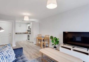 Contemporary 1 Bedroom Flat In Central Birmingham