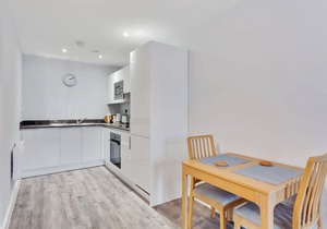 Contemporary 1 Bedroom Flat In Central Birmingham